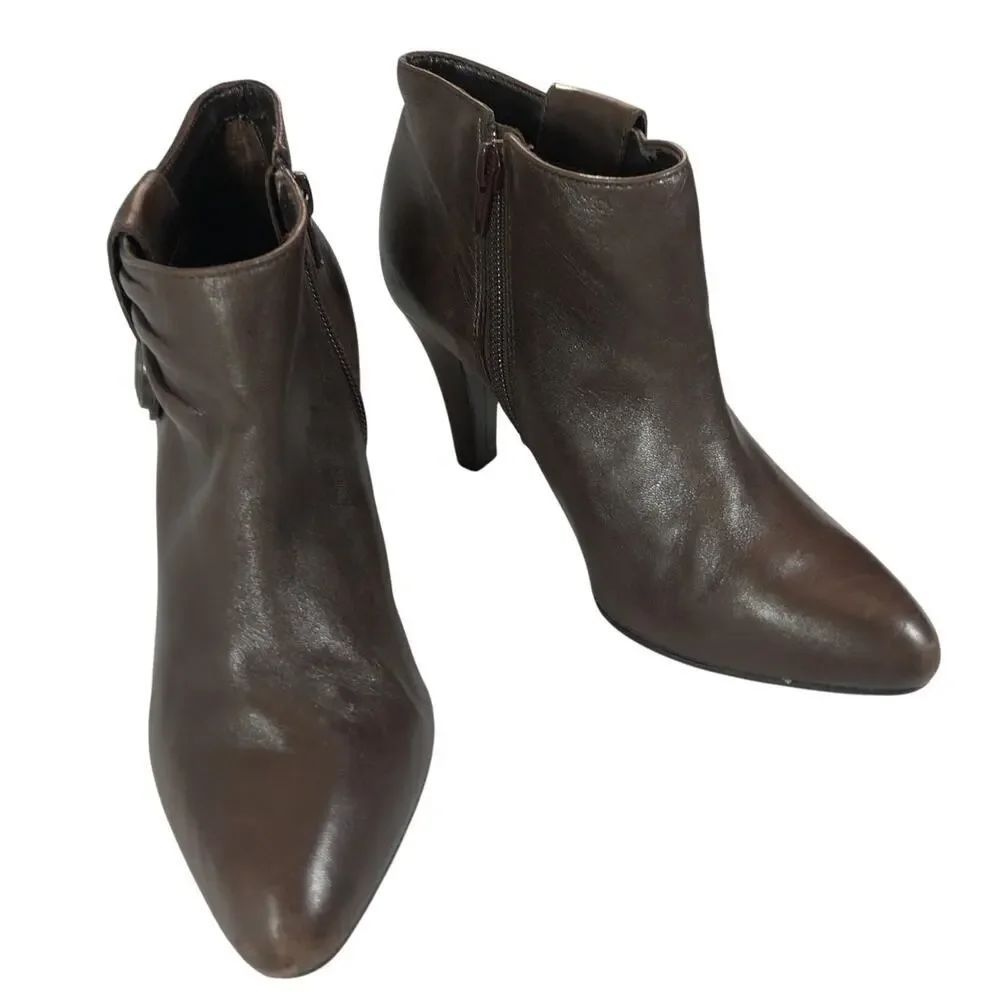 MICHELLE D.! EDPRESSO BROWN GENUINE LEATHER PLEAT/BUTTON DETAIL BOOTS! SZ 7M